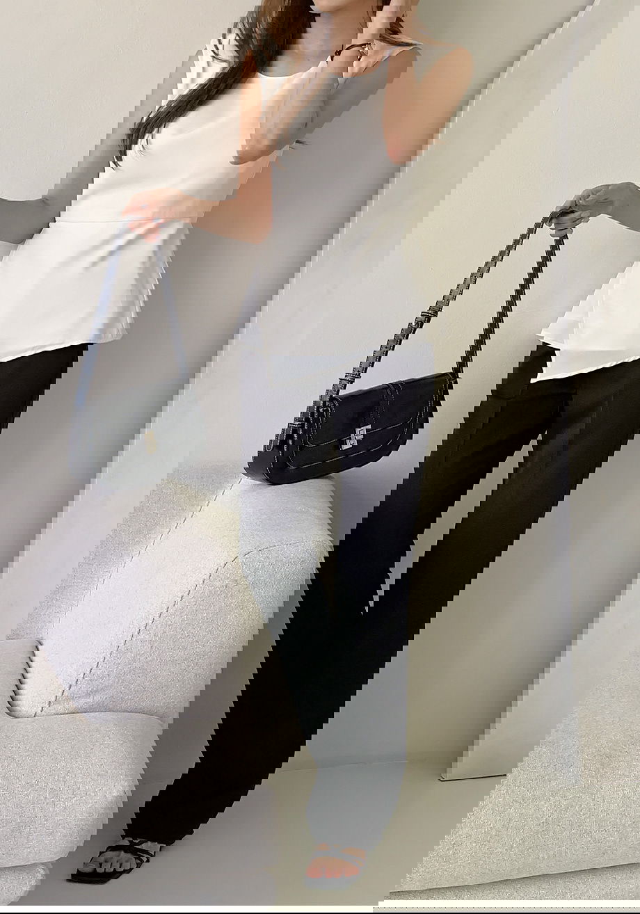 리리앤코 린브피드 핀턱 페플럼 나시 블라우스