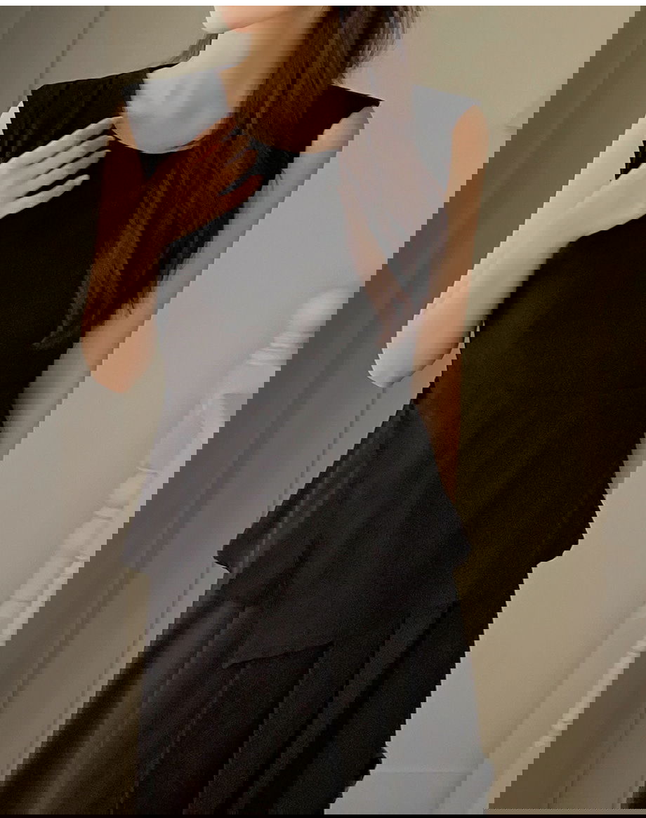 리리앤코 린브피드 핀턱 페플럼 나시 블라우스