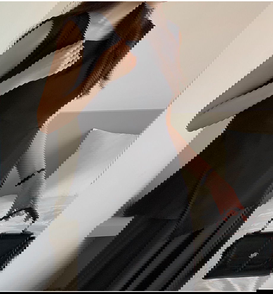 리리앤코 린브피드 핀턱 페플럼 나시 블라우스