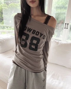 Nell Number Print One Off-Shoulder Long-Sleeve T-Shirt