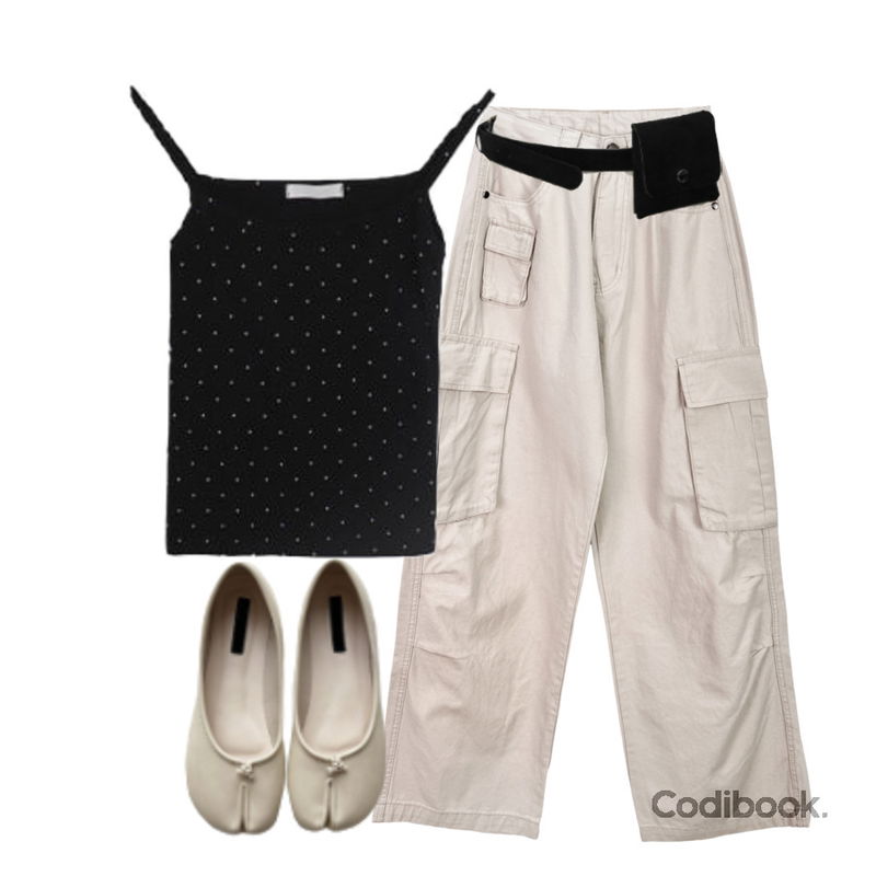 binary01 넬리아 스웨이드 벨트백,Qnigirls 미니꼬임 타비플랫슈즈,highclassic 레이프 로우라이즈 와이드 카고 팬츠 (basic, long 2ver 기장선택)등을 매치한 코디