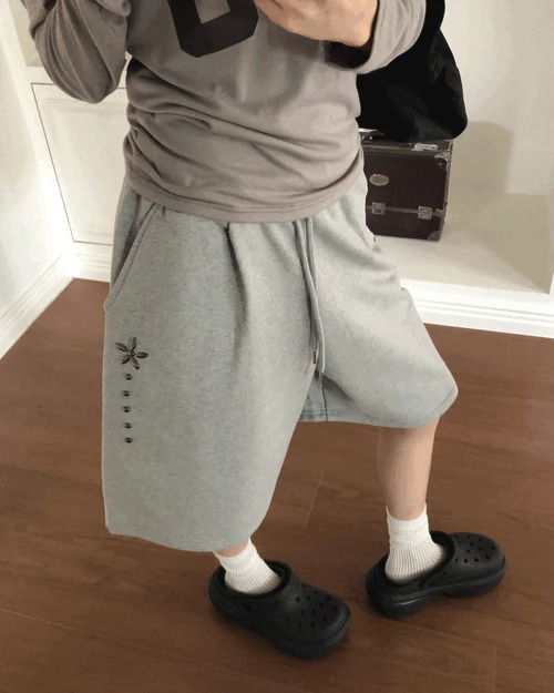 sweatpants