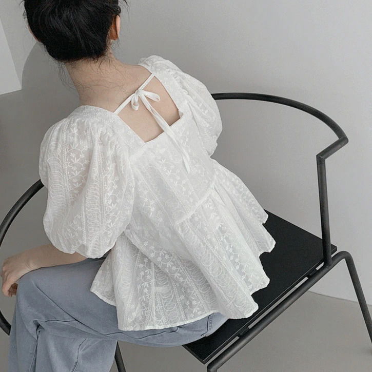 Yeri Flower Embroidery 3 Short Sleeve Peplum Blouse