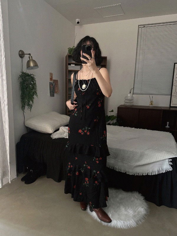 BLACK ROSE FRILL LONG DRESS