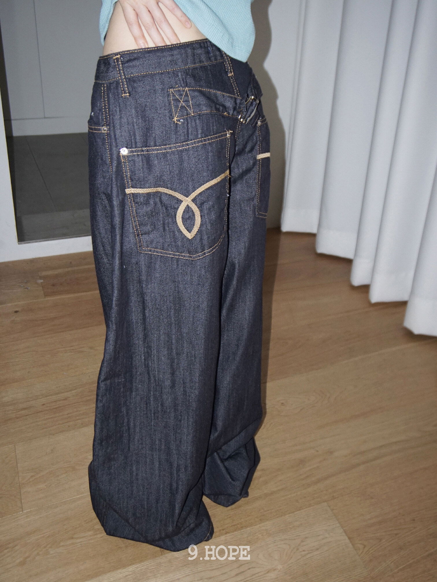 jeans