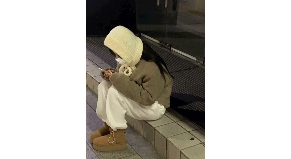화장품 모델 착용 이미지-S7L1
