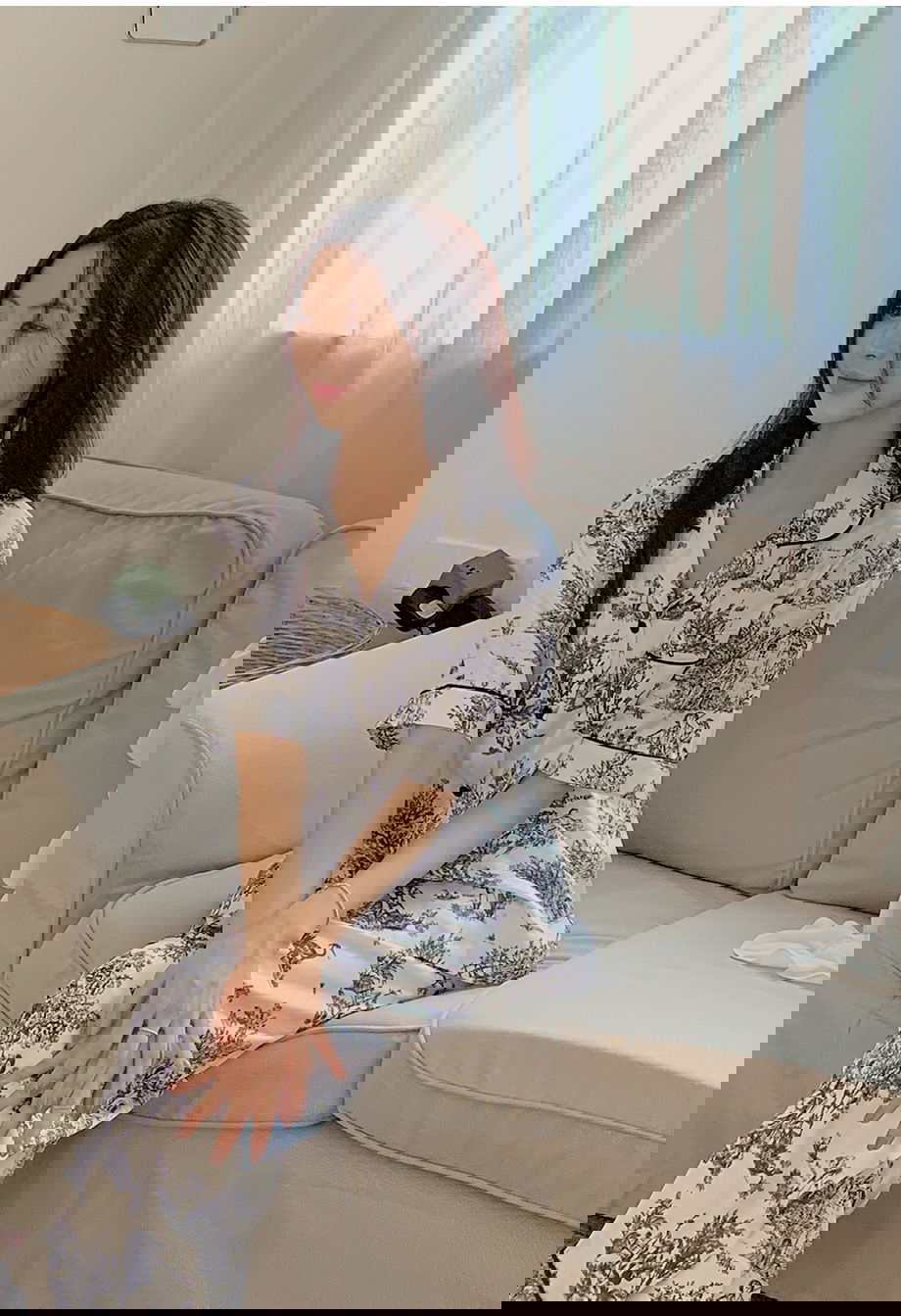 리리앤코 마쥬데앙 실크 배색 파이핑 밴딩 잠옷 세트