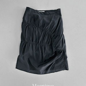 ruffled-skirt