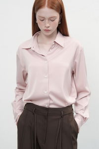 WOMAN Semi-loose silky shirt