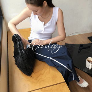 細肩帶緞面洋裝
