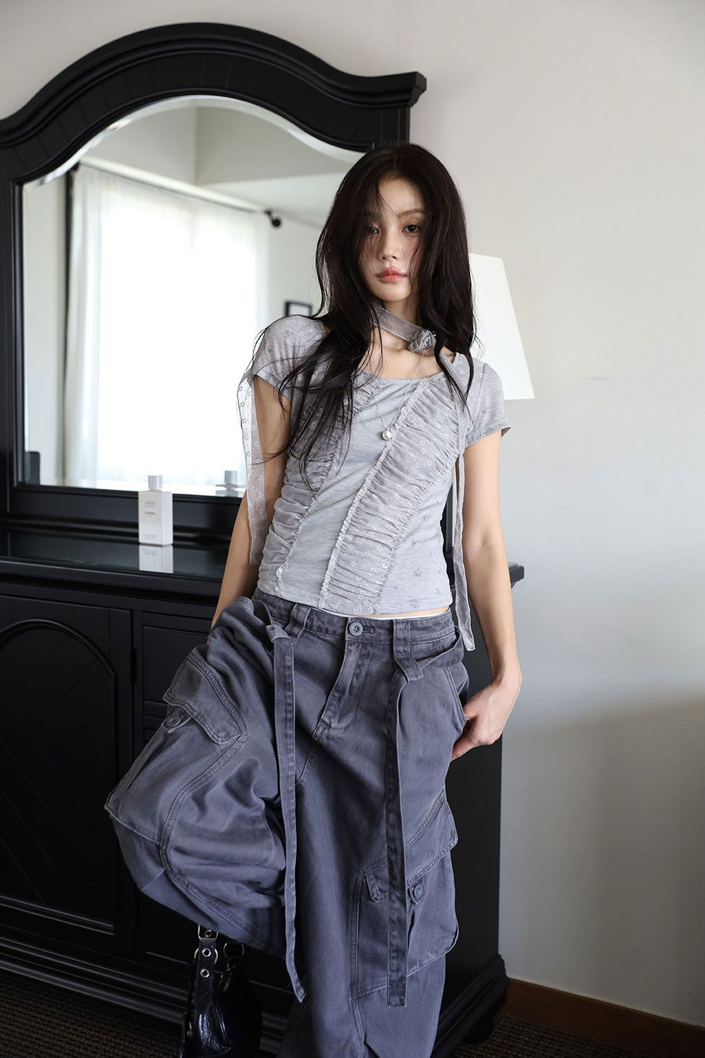 블라우스 모델 착용 이미지-S1L34