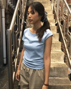 Unbalanced boat neck short sleeve