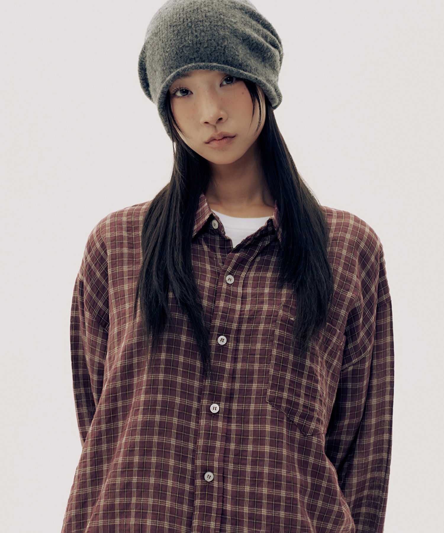 베이직 깅엄 타탄 올데이 오버핏 자수 포켓 체크 셔츠 _ 2COLOR