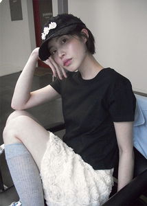 Tumble Color Crop Tee