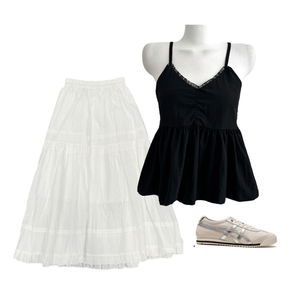 skirt,sleeveless,sneakers 코디