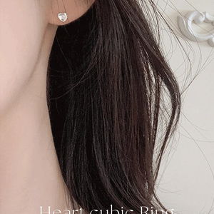하트 큐빅 귀걸이