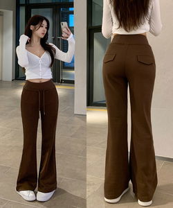 Wide training pants with additional fleece Flared and wide Fleece-lined