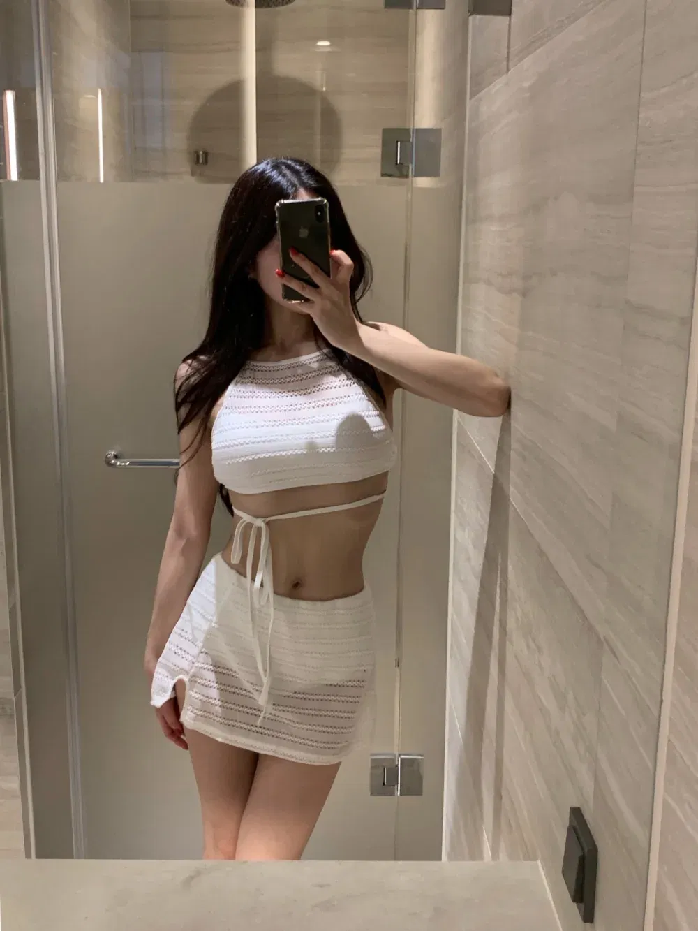 민소매 모델 착용 이미지-S1L88