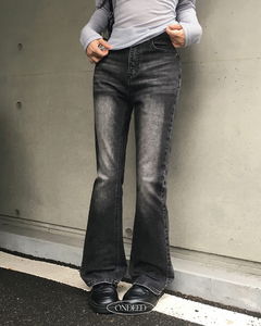 水洗高腰彈性喇叭牛仔褲