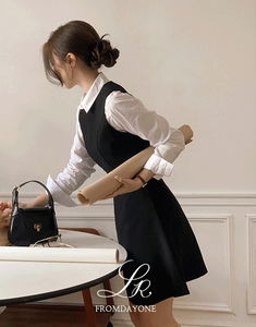 Made)優雅V領傘擺長版洋裝