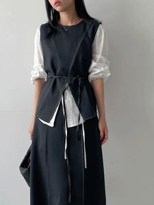 Stitched Strap Slit Vest