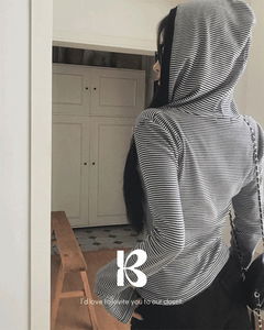 Tick-tock single-breasted hooded long-sleeved T-shirt