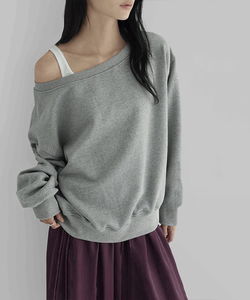 Radia Unbal Off-Shoulder Sweatshirt