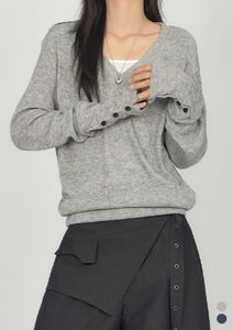 V-Neck Sleeve Button Knit KN006