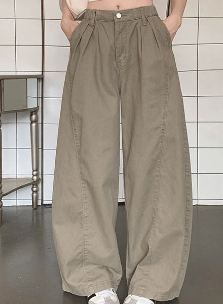 레비 핀턱 와이드핏 롱 팬츠