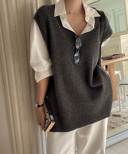 디브안 베이직 브이넥 레이어드 루즈핏 슬릿 니트 조끼 베스트