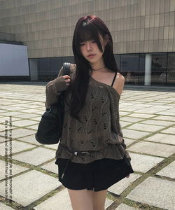 Linder Mesh See-Through Loose-fit One-Shoulder Knitwear 