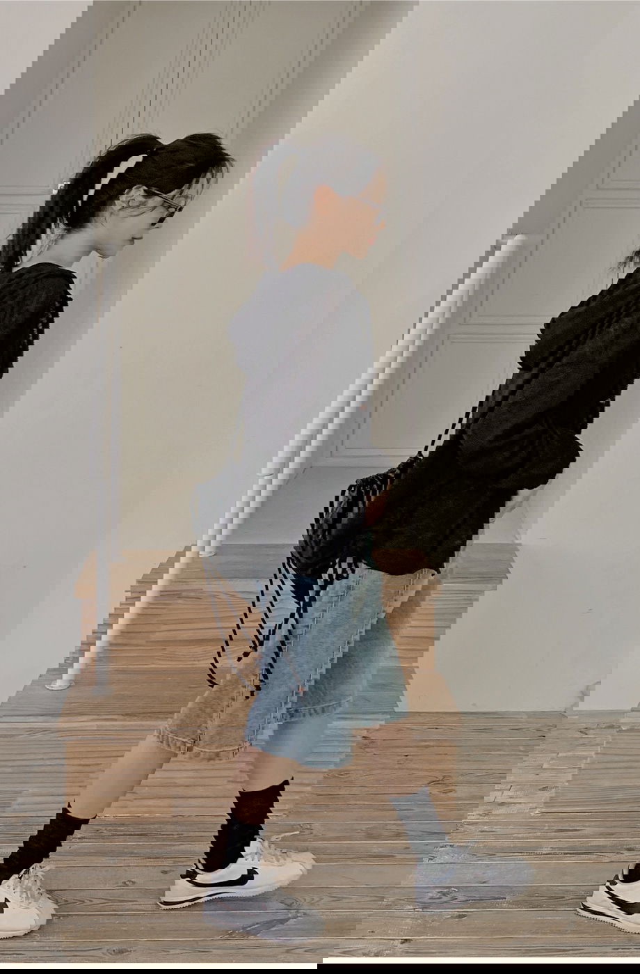 리리앤코 하엘노아 스트링 셔링 루즈핏 후드 집업