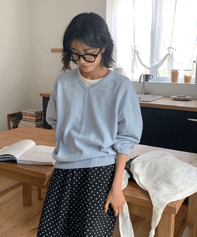 루나모 베이직 브이넥 긴소매 니트