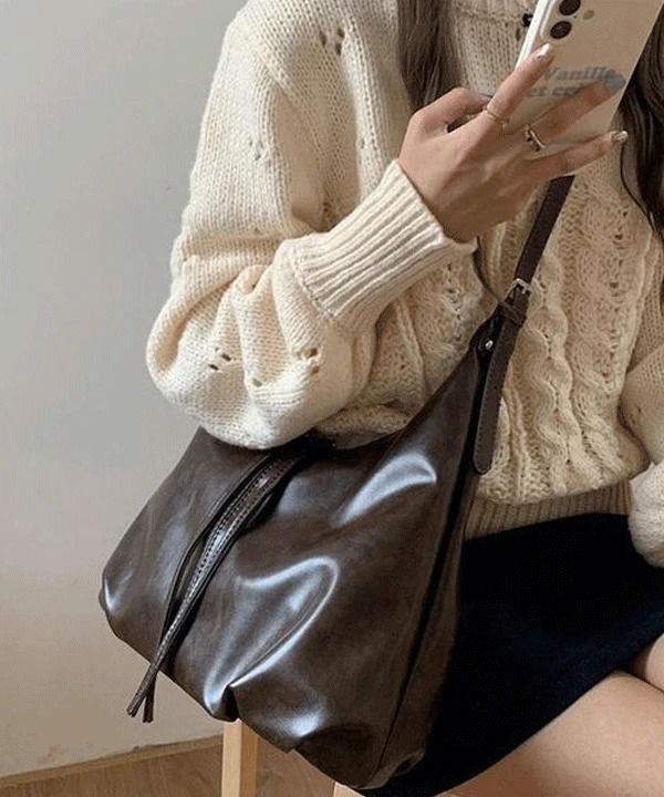 리오르 빈티지 무드 레더 숄더 크로스백 (인기상품 배송지연)