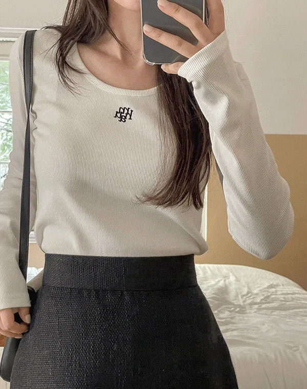 Stitch U-neck long-sleeved T-shirt