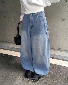 條紋打褶造型扣環寬版長牛仔褲