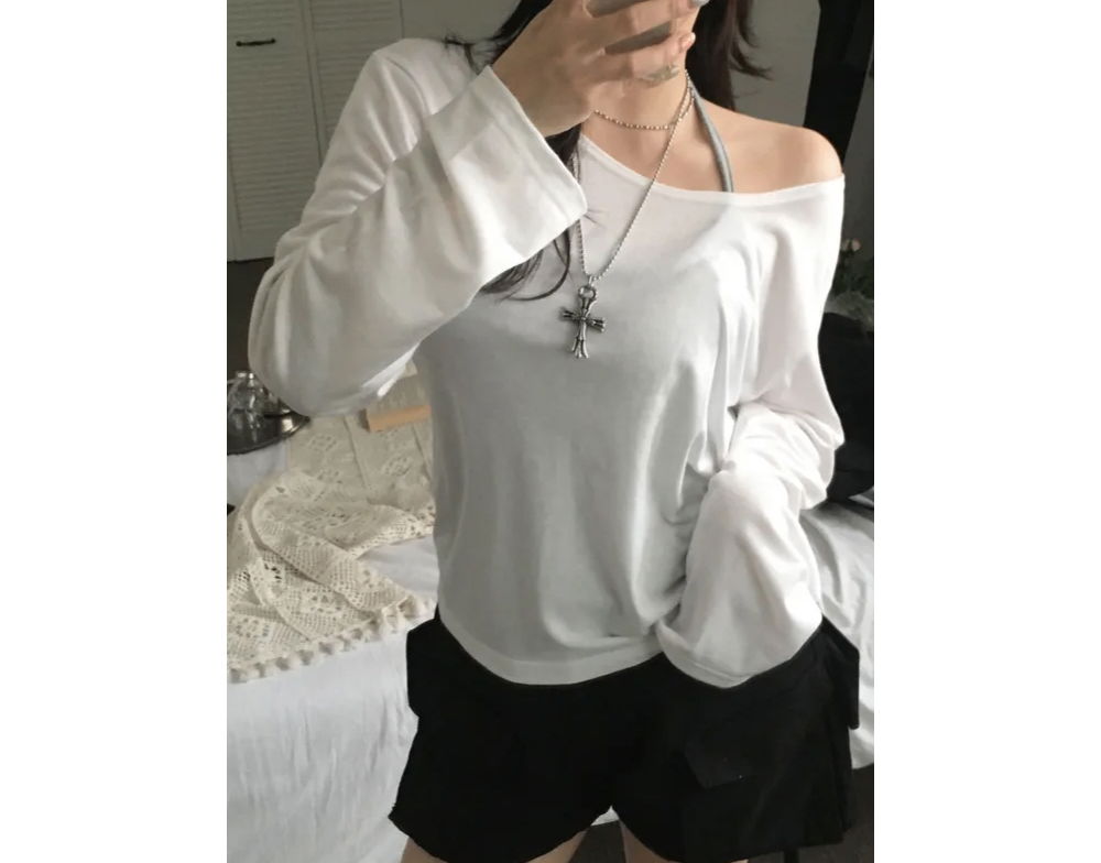 긴팔 티셔츠 모델 착용 이미지-S1L13