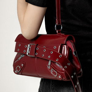 다브치 아일렛 벨트 숄더 백 BELT SHOULDER BAG
