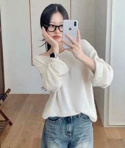 포비입술넥knit (여리핏,원숄더,오프숄더니트,루즈핏,보트넥)