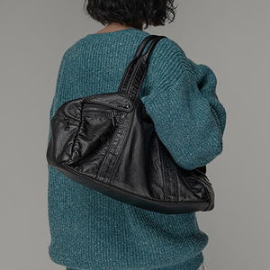 케릿 빈티지 레더 스퀘어 포켓 숄더 크로스 백 VINTAGE LEATHER BAG