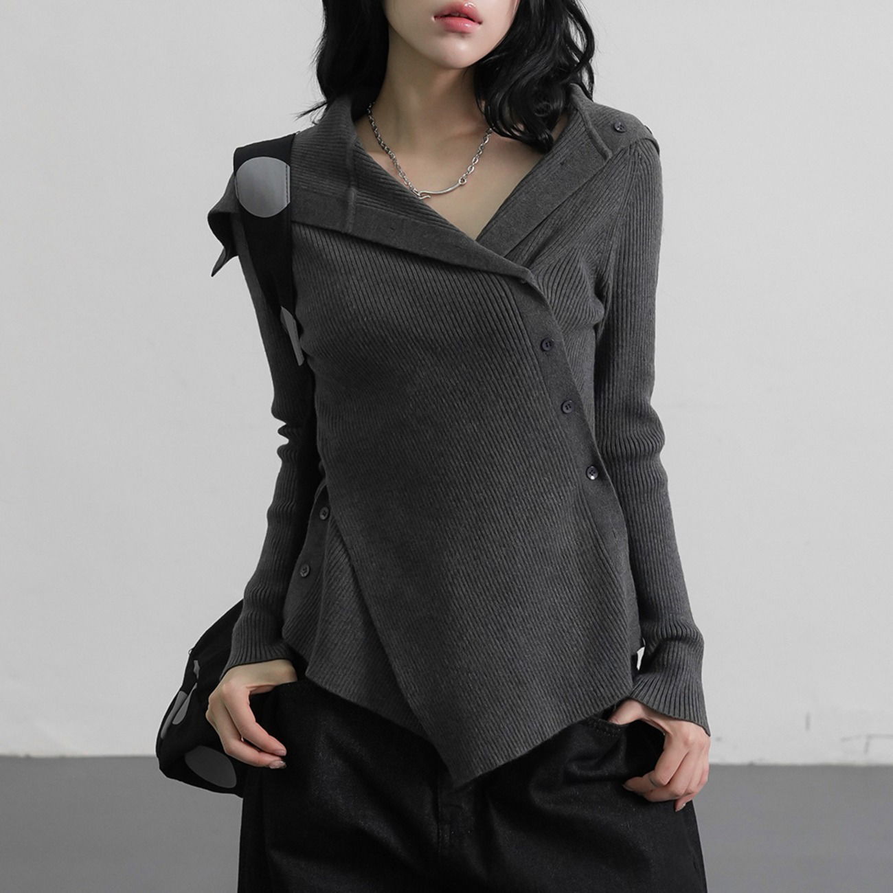 ルイベンアンバランスニット