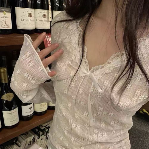 インナーレースブラウス