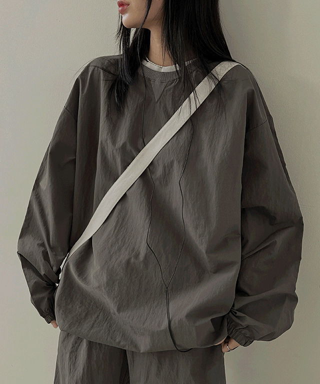 尼龍大學T &寬褲組