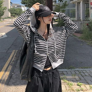 터민 스트라이프 니트 후드 집업