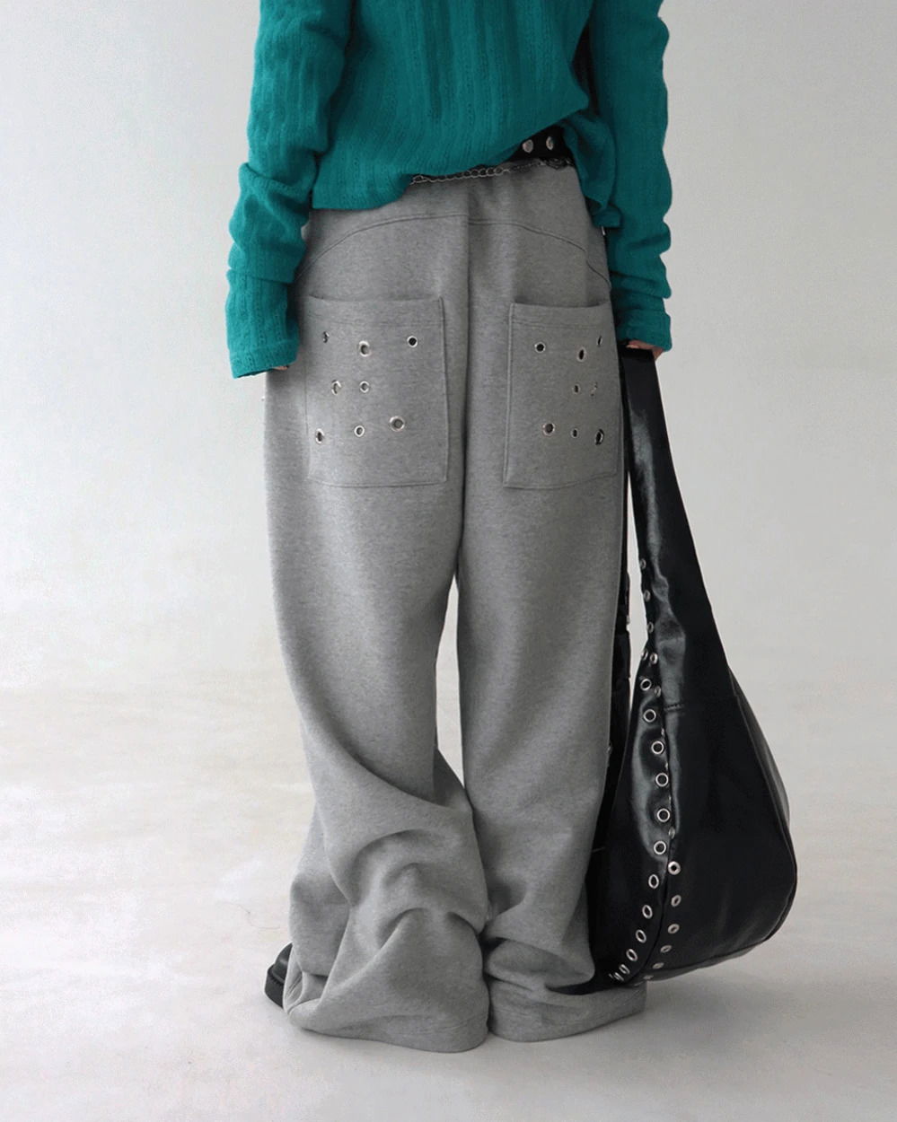 펀칭 아일렛 스트링 와이드 팬츠 (기모 조거 스터드)