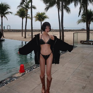 펀칭 아일렛 스트랩 비키니 (태닝 아일렛 기본 수영복)