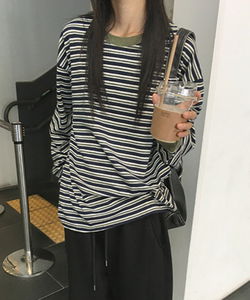 色紋拼接寬鬆長袖T恤