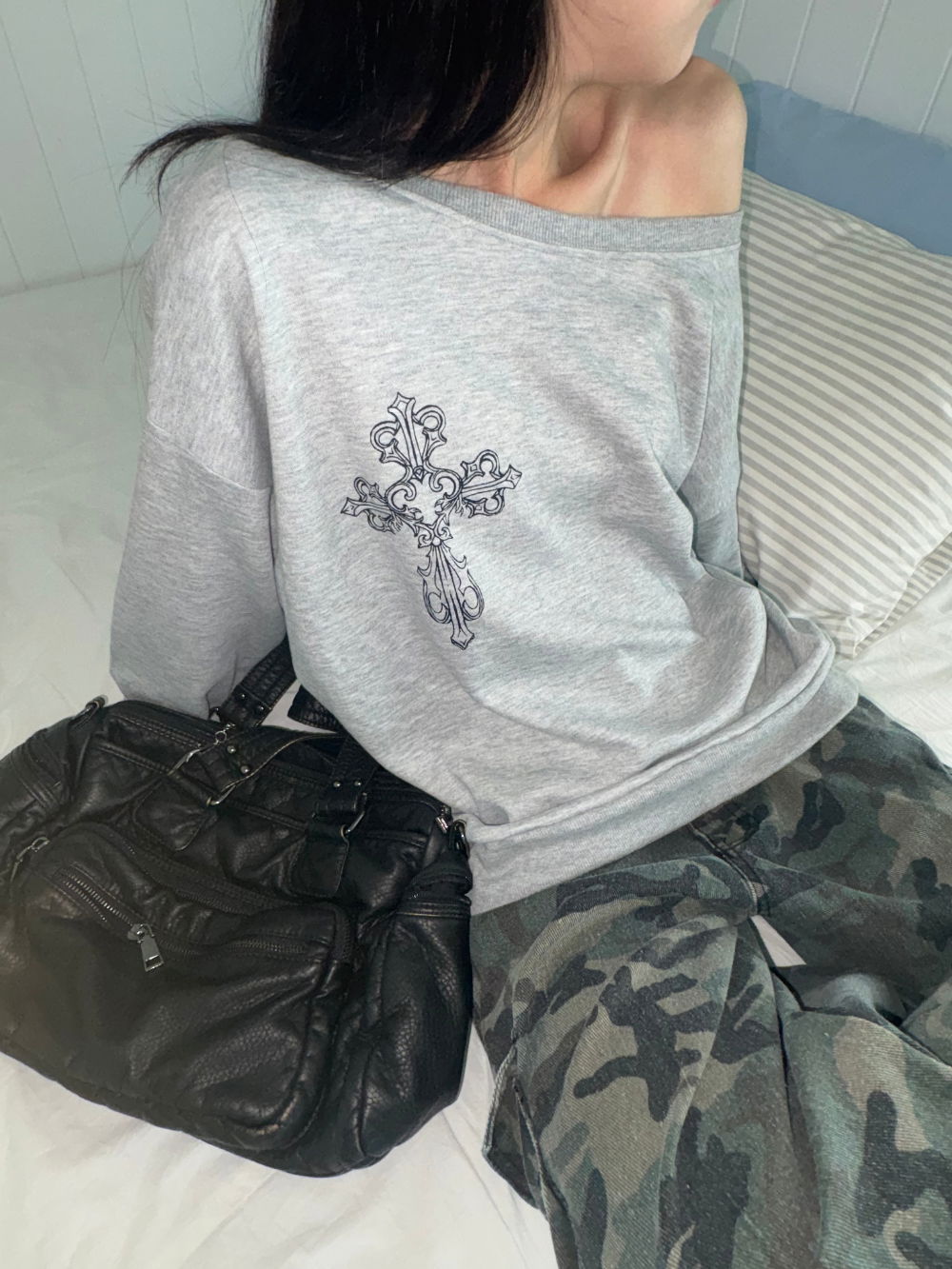 긴팔 티셔츠 모델 착용 이미지-S1L24