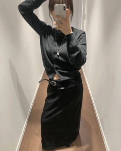 ピンナップスリットロングスカート