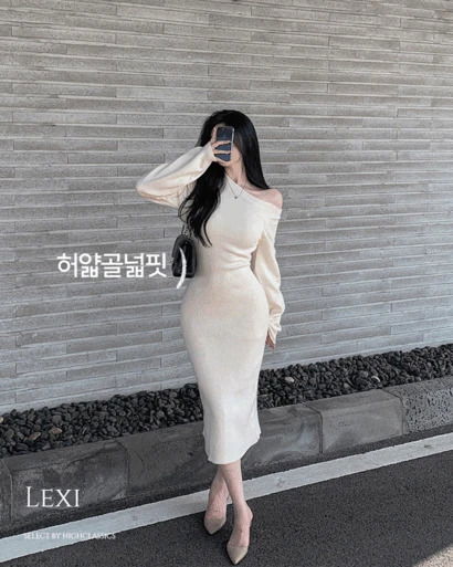 렉시 원숄더 시보리 벌룬소매 허얇골넓 슬림핏 트임 긴팔 롱 니트 원피스